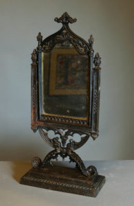 Kleiner schwenkbarer Spiegel, um 1835