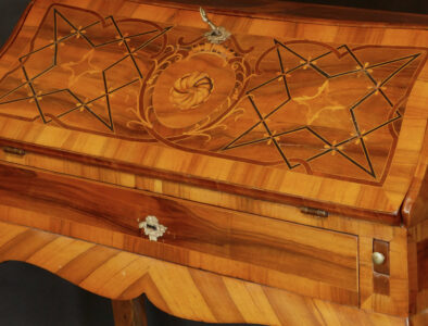 Kleiner Barocksekretär, um 1760/70