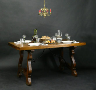 Spanischer Tisch, Ende 18./Anfang 19. Jhdt.