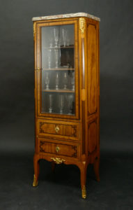 Vitrine, Paris, Ende 18. Jhdt.
