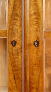 Vitrine Biedermeier Nuss